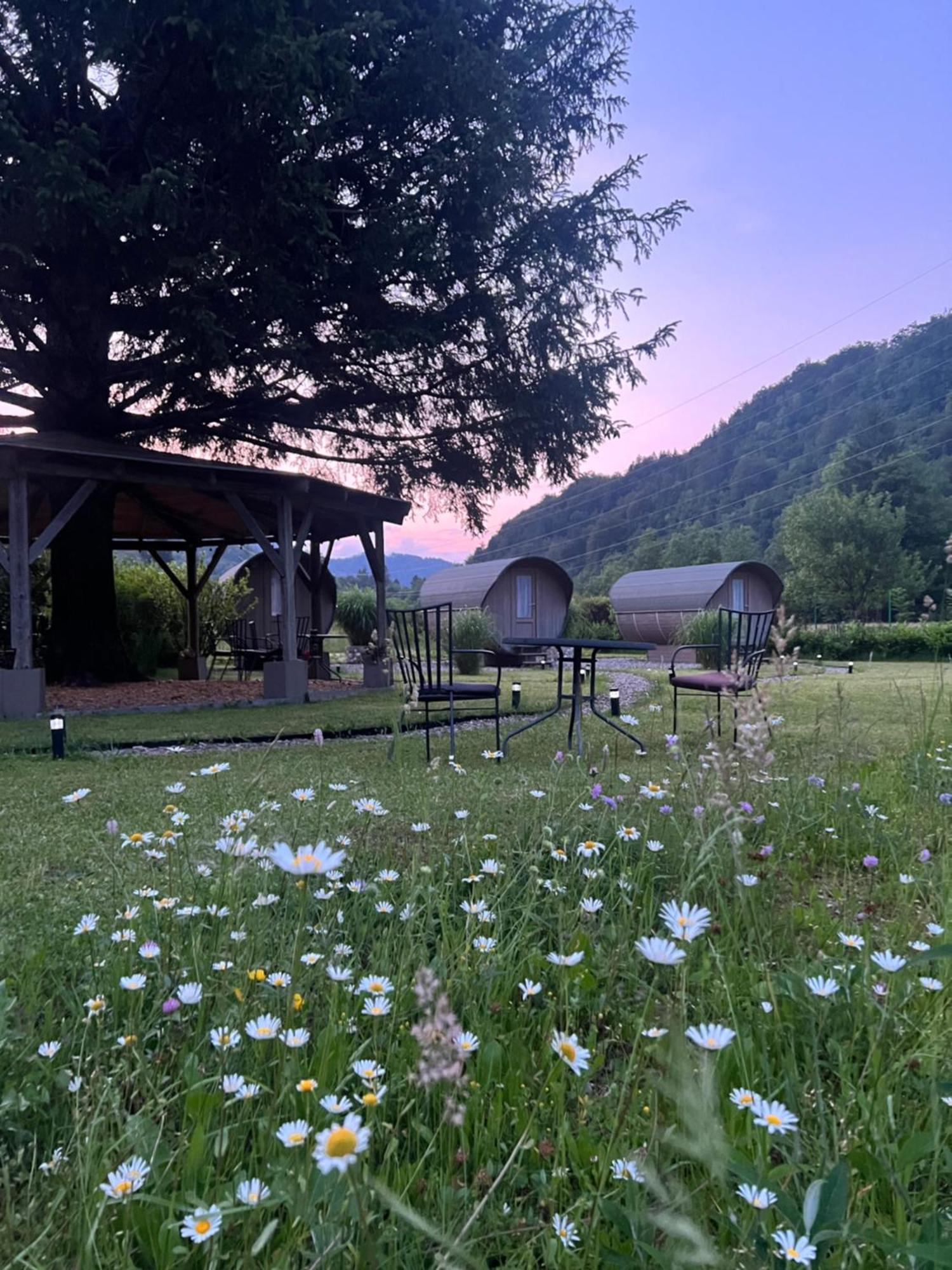 4 Elements Glamping & Apartments Блед Екстер'єр фото